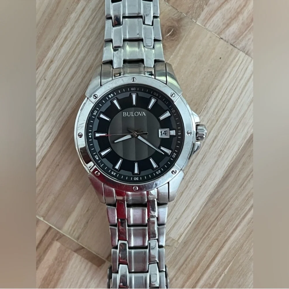 Bulova Vintage Men's Watch Black Dial Stainless Bracelet Date Window New Battery